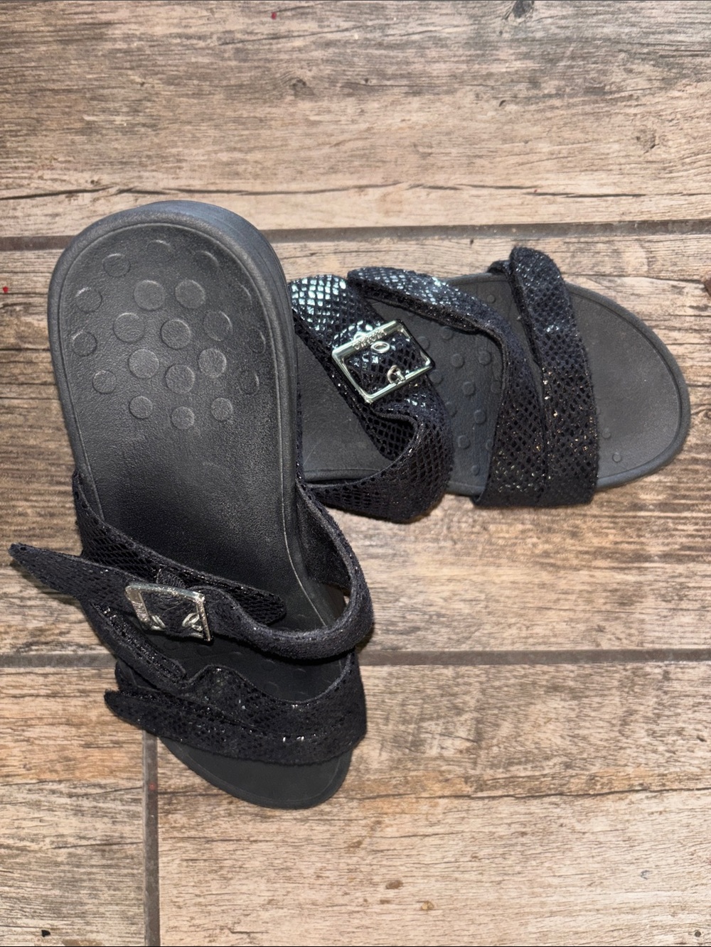Vionic Black Sparkle Adjustable Buckle Slides